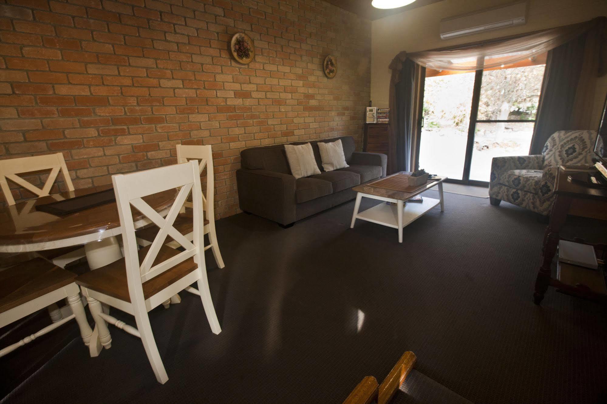 The Shingles Riverside Cottages ニューノーフォーク エクステリア 写真