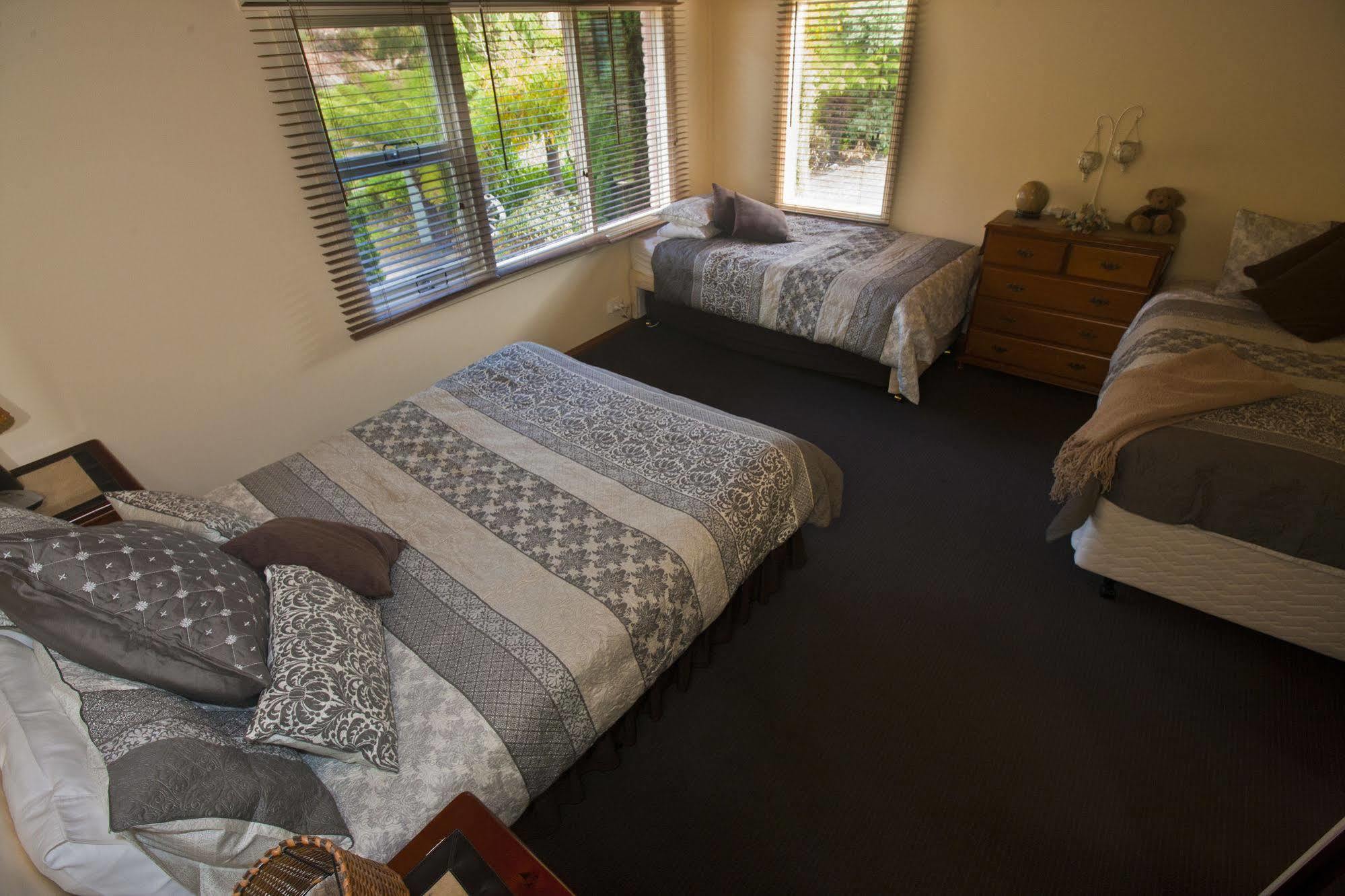 The Shingles Riverside Cottages ニューノーフォーク エクステリア 写真