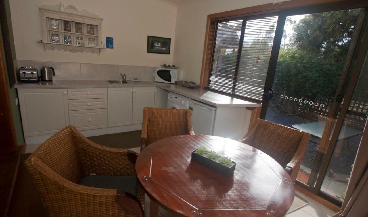 The Shingles Riverside Cottages ニューノーフォーク エクステリア 写真